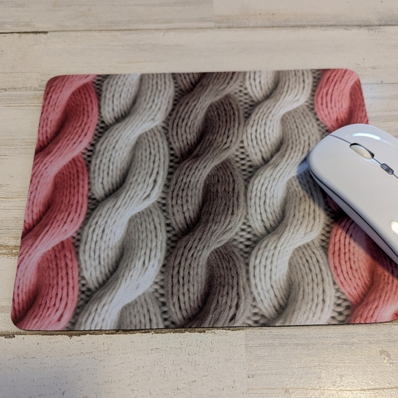 Pink and Gray Knitted Pattern Mouse Pad 8.7inx7in - Picture 1 of 5